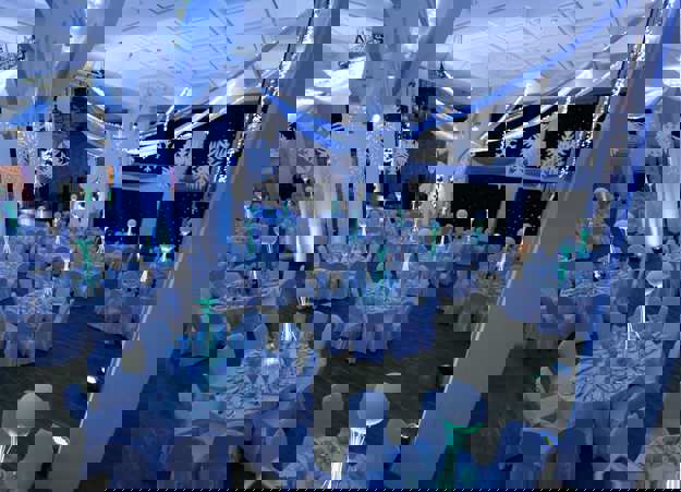 Royal Armouries Hall Christmas (1)