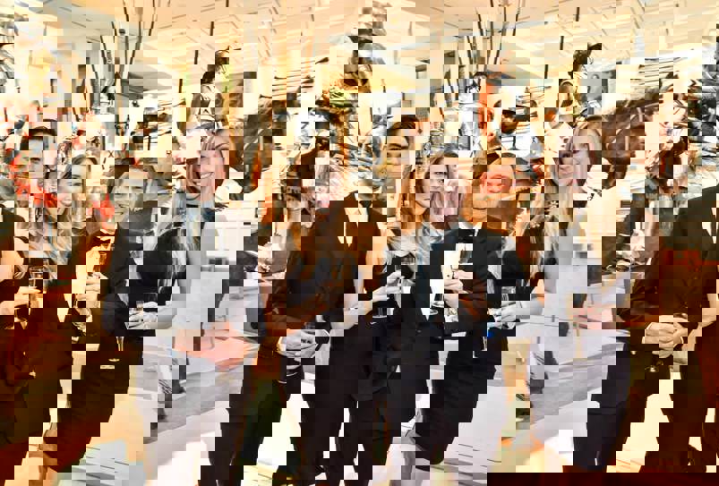 29529053106 2F37241d08 O (1)