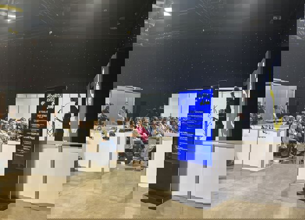 Speaker Set Up Hospitality Live